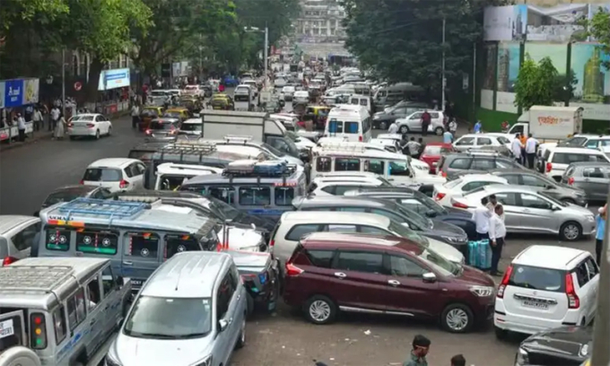 Đỗ xe lộn xộn tại Mumbai