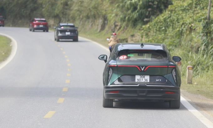 Xe điện VF 7