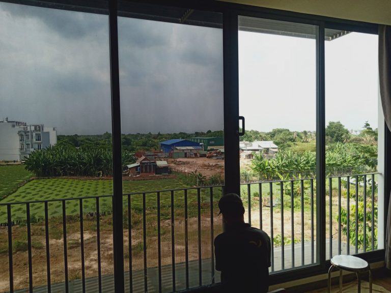 Dan phim cách nhiệt nhà