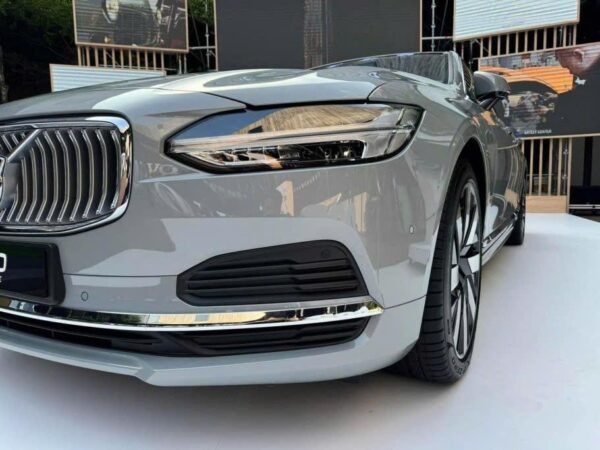 Dán PPF 3M cho Volvo S90 T6 - Hình ảnh 2